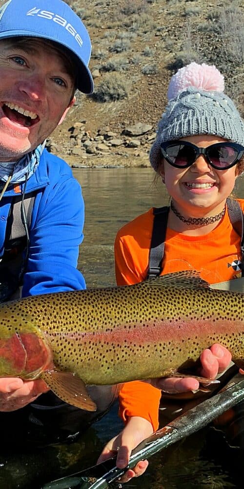 Another epic evening session with the @casthope crew , @mattheronflyfishing  and @danlecountflyfishing ! The girls put on a show and everyone landed  some fish 🤙🏼! There's no better feeling than seeing the